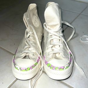 Chuck Taylor® Floral High Top Sneaker (Women) USED SIZE 8